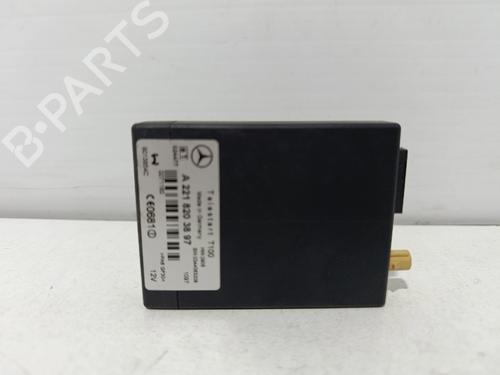 Used Antenna/Base Antenna/Base MERCEDES-BENZ S-CLASS (W221, V221) S 500 4-matic (221.086, 221.186) (388 hp) 40085016 40085016