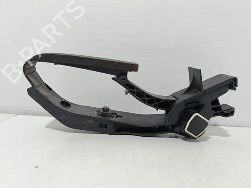 pedal-mercedes-benz-c-class-w203-2000-2001-2002-2003-2004-2005-2006-2007-40084999 main image