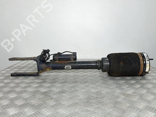 Used Left front shock absorber Left front shock absorber MERCEDES-BENZ M-CLASS (W164) ML 320 CDI 4-matic (164.122) (224 hp) 40152838 40152838