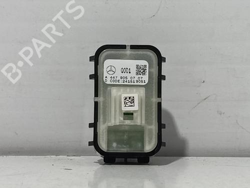 Right front window switch MERCEDES-BENZ VITO Van (W447) 114 CDI (447.601, 447.603, 447.605) | BP40256474I26 - Image 2