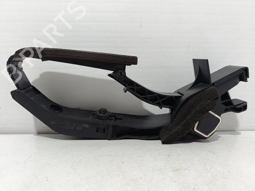 pedal-mercedes-benz-e-class-t-model-s211-2003-2004-2005-2006-2007-2008-2009-40197437 main image