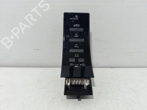 Used Switch Switch MERCEDES-BENZ S-CLASS (W221, V221) S 320 CDI (221.022, 221.122) (235 hp) 40152820 40152820
