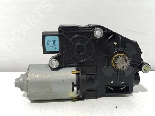 sunroof-engine-mercedes-benz-c-class-w204-2007-2008-2009-2010-2011-2012-2013-2014-2015-40357350 main image