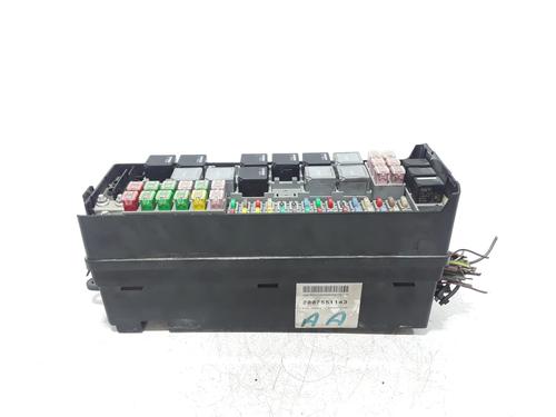 Used Fuse box LAND ROVER RANGE ROVER SPORT I (L320) 3.6 D 4x4 (272 hp) 25176255