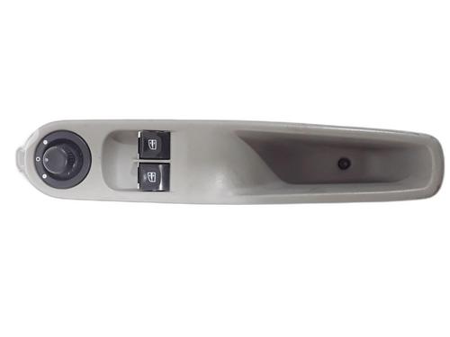 switch-renault-zoe-bfm_-2012-25989289 main image