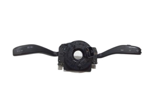 Used Headlight switch VW POLO IV (9N_, 9A_) 1.4 16V (75 hp) 31663958