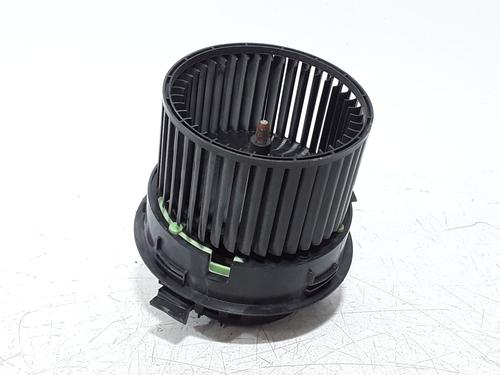 Moteur de chauffage DACIA DUSTER (HM_) 1.5 dCi 115 4x4 (HMAD) (116 hp) 30806153