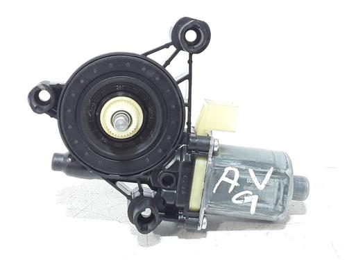 Rudehejsemotor forskærm venstre AUDI A3 Sportback (8VA, 8VF) 30 TDI (115 hp) 29317671