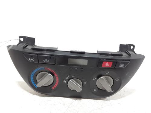 AC-Styringsenhed/Manøvreenhed TOYOTA RAV 4 II (_A2_) 2.0 4WD (ACA21, ACA20) (150 hp) 25169049