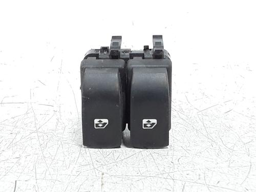 Used Switch Switch RENAULT CLIO III Hatchback Van (SB_, SR_) 1.5 dCi (SR1H) (88 hp) 33710669 33710669