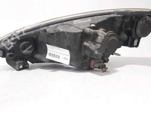 Right headlight PEUGEOT 1007 (KM_) 1.4 HDi | BP25182664C29