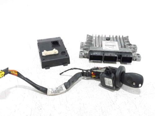 Used Engine control unit (ECU) DACIA SANDERO 1.5 dCi (88 hp) 25194901