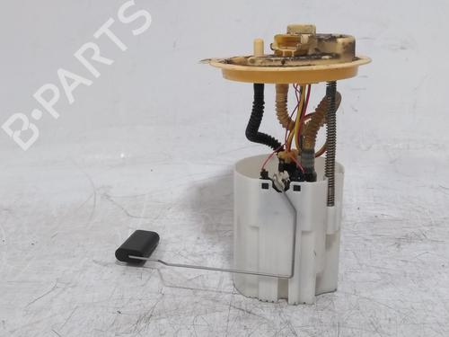 Used Fuel pump Fuel pump FIAT 500L (351_, 352_) 1.3 D Multijet (199LXY1A, 199LXY11) (84 hp) 39697888 39697888