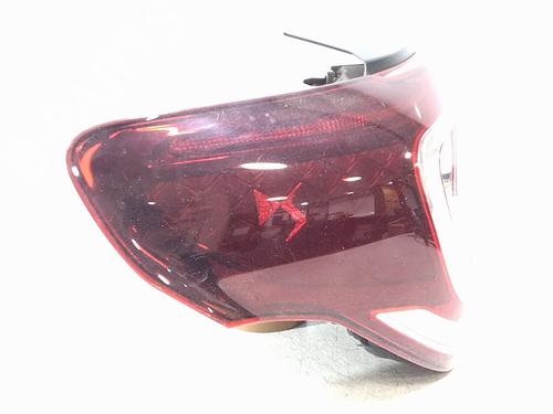 left-taillight-ds-ds-3-sa_-2015-2016-2017-2018-2019-33997035 main image