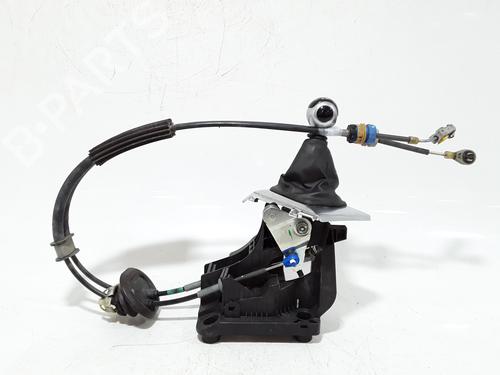 Used Gear lever DS DS 3 (SA_) 1.2 THP 130 (SAHNYM) (130 hp) 28050027