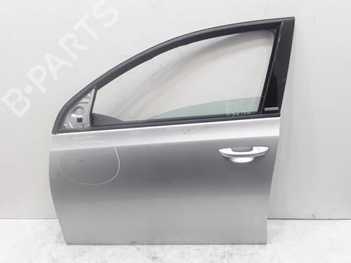 Used Left front door VW GOLF VI (5K1) 1.6 TDI (105 hp) 29170372