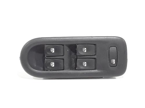 Kombi Kontakt / Stilkkontakt Kombi Kontakt / Stilkkontakt RENAULT CLIO III (BR0/1, CR0/1) 1.2 16V (BR0P, CR0P) (101 hp) 33892350 33892350