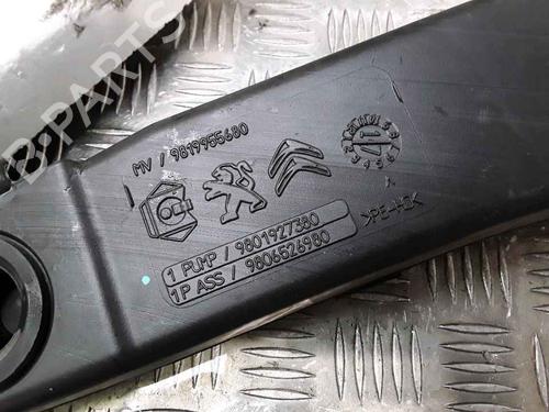 Windscreen washer tank PEUGEOT 308 II (LB_, LP_, LW_, LH_, L3_) 1.6 GTi (L35GNH) | BP25201560C113