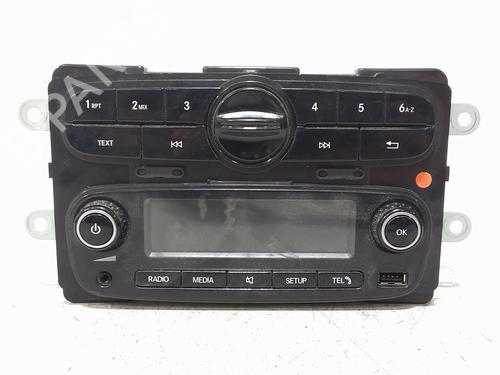 radio-smart-fortwo-coupe-453-2014-34355970 main image