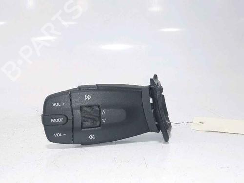 Used Switch SEAT IBIZA IV (6J5, 6P1) 1.6 TDI (105 hp) 25169802