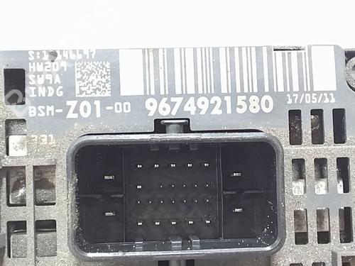 Fuse box CITROËN C4 II (NC_) 1.6 HDi 110 | BP32307582E1