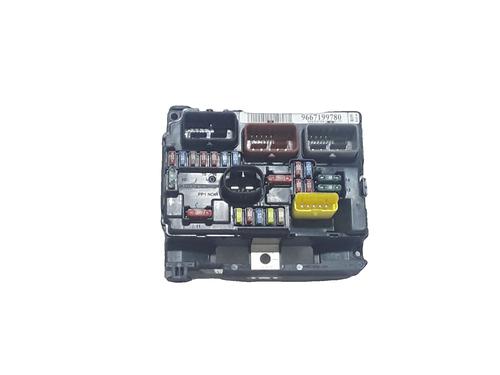 Used Fuse box Fuse box 38761160 38761160