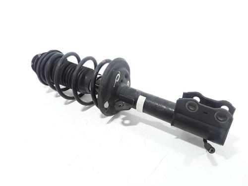 Used Left front shock absorber TOYOTA YARIS (_P13_) 1.3 (NSP130_, NSP130) (99 hp) 25767062