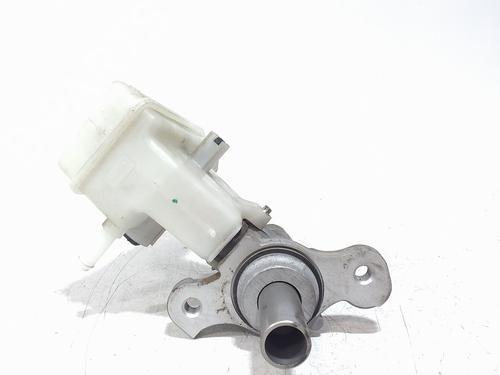 Used Brake master cylinder KIA VENGA (YN) 1.6 CRDi 115 (116 hp) 29843799