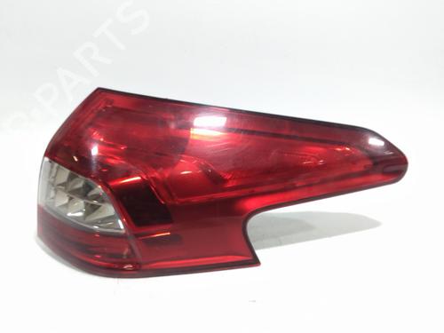 right-taillight-citroen-c5-iii-break-rw_-2008-2009-2010-2011-2012-2013-2014-2015-2016-2017-36169025 main image