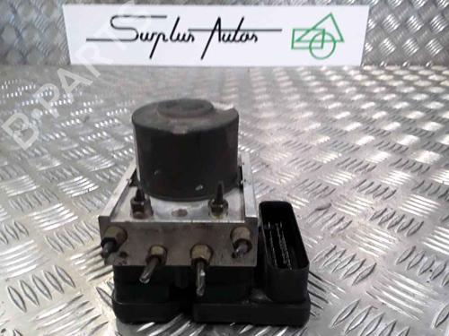 Used ABS pump OPEL AGILA (A) (H00) [2000-2007]  25765320