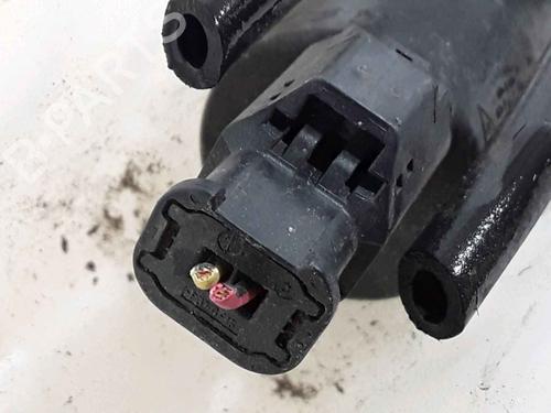 Windscreen washer tank PEUGEOT 208 I (CA_, CC_) 1.2 VTI 82 | BP25201618C113