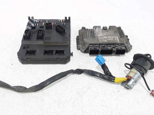 Used Engine control unit (ECU) PEUGEOT 206 Van 1.4 HDi (68 hp) 25195157