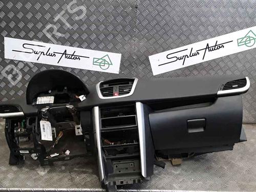 Used Dashboard PEUGEOT 207 SW (WK_) 1.6 HDi (92 hp) 25766476