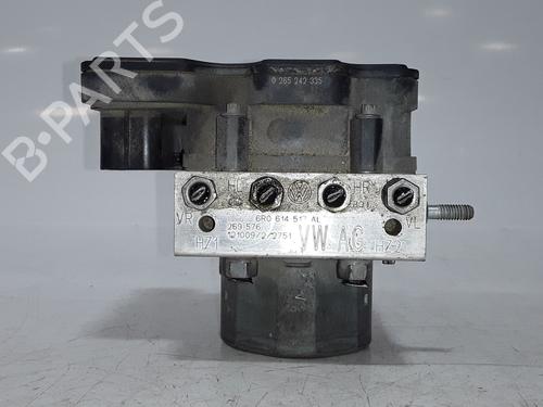 Used ABS pump AUDI A1 Sportback (8XA, 8XF) 1.2 TFSI (86 hp) 28445131