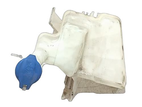 Used Windscreen washer tank Windscreen washer tank 38038997 38038997