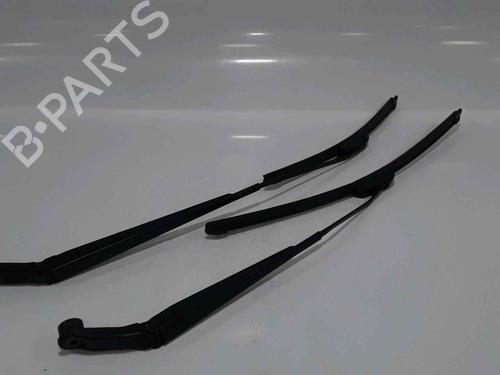 Used Front windshield wiper arm OPEL AGILA (B) (H08) 1.2 (F68) (94 hp) 25202776