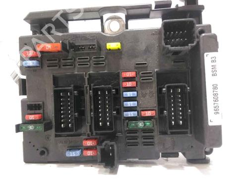 Used Fuse box PEUGEOT 206+ (2L_, 2M_) 1.4 i (2LKFWA, 2MKFWA) (75 hp) 25178008