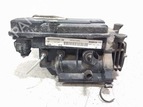 Compresor de suspensión Compresor de suspensión CITROËN C4 Grand Picasso I (UA_) 2.0 HDi 138 (136 hp) 34332241 34332241