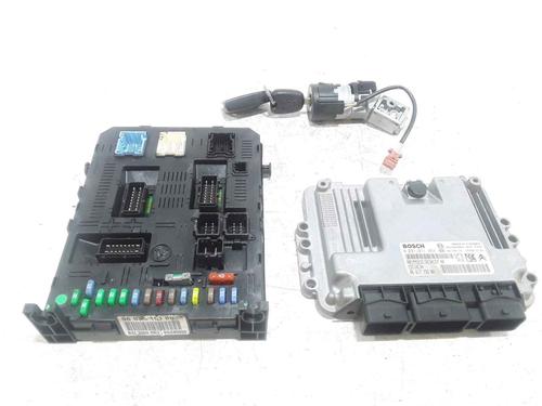 Used Engine control unit (ECU) PEUGEOT 307 CC (3B) 2.0 HDi 135 (136 hp) 25195151