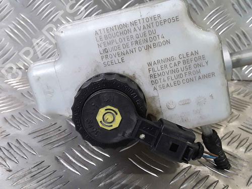 Used Brake master cylinder VW GOLF VI (5K1) [2008-2014]  25765006