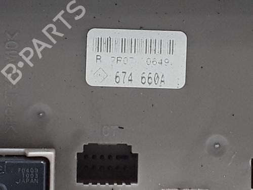 Fuse box RENAULT CLIO III (BR0/1, CR0/1) 1.5 dCi (BR17, CR17) | BP31910984E1