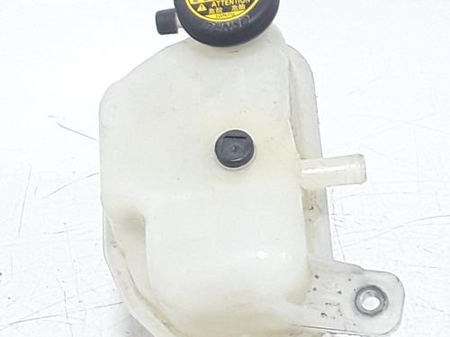 Ekspansjonstank Ekspansjonstank TOYOTA URBAN CRUISER (_P1_) 1.4 D-4D 4WD (NLP115_, NLP115R) (90 hp) 35997179 35997179