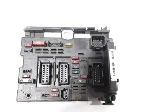 Used Fuse box PEUGEOT 309 II (3C, 3A) 1.9 Diesel (64 hp) 25177435