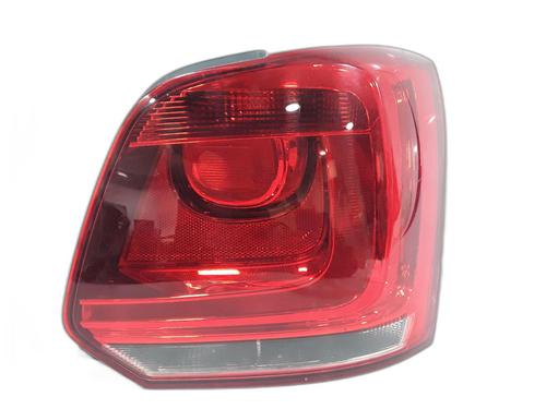 Used Right headlight VW POLO V (6R1, 6C1) 1.6 TDI (90 hp) 26135697