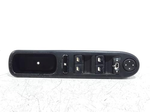 Używane Przełącznik PEUGEOT 307 CC (3B) 2.0 HDi 135 (136 hp) 32128231