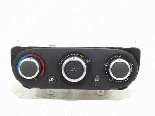 climate-control-renault-clio-iv-bh_-2012-2013-2014-2015-2016-2017-2018-2019-2020-2021-32260479 main image