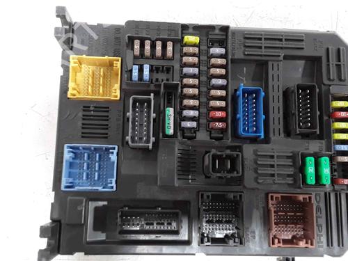 Fuse box PEUGEOT 308 II (LB_, LP_, LW_, LH_, L3_) 2.0 GT BlueHDi 180 | BP25177787E1 