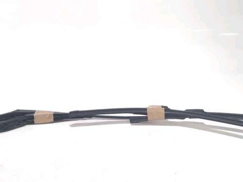 Used Front windshield wiper arm FORD KA+ III (UK, FK) 1.2 Ti-VCT (85 hp) 25202322