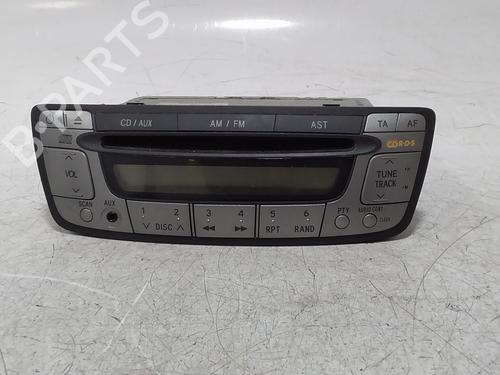 Bilradio Bilradio TOYOTA AYGO (_B1_) 1.0 (KGB10_, KGB10R) (68 hp) 33631708 33631708