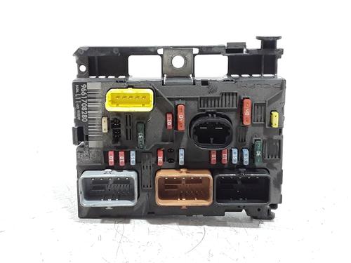Used Fuse box PEUGEOT 307 CC (3B) 2.0 HDi 135 (136 hp) 32128234